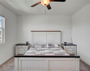 4704 Homestead Trail - Photo Thumbnail 22