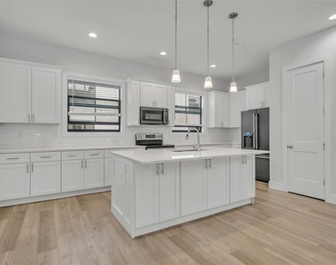 62 W Jersey Street - Photo Thumbnail 9