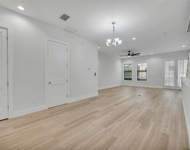 62 W Jersey Street - Photo Thumbnail 8