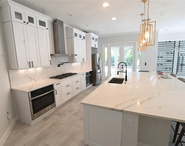 6119 Foxfield Court - Photo Thumbnail 2