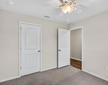 842 Gila Way - Photo Thumbnail 18