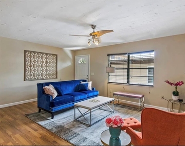 1137 South Pennsylvania Avenue - Photo Thumbnail 6
