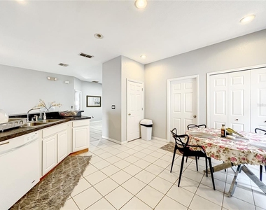 501 Summer Place Loop - Photo Thumbnail 4