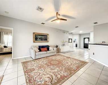 501 Summer Place Loop - Photo Thumbnail 15