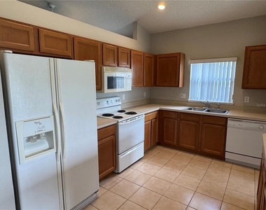 4944 Waterside Pionte Circle - Photo Thumbnail 4