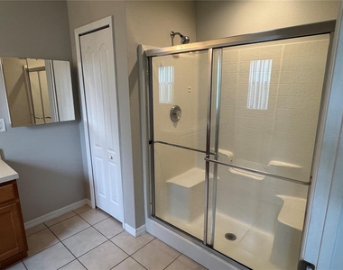 4944 Waterside Pionte Circle - Photo Thumbnail 17