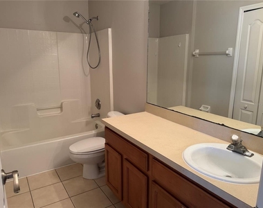 4944 Waterside Pionte Circle - Photo Thumbnail 27