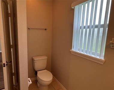 4944 Waterside Pionte Circle - Photo Thumbnail 19