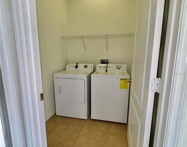 6404 S Goldenrod Road - Photo Thumbnail 19