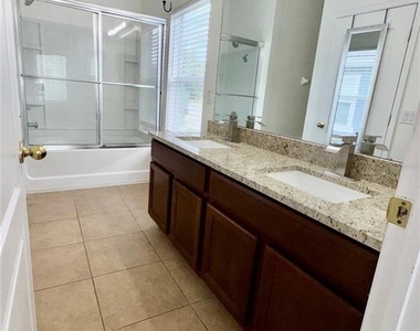 6404 S Goldenrod Road - Photo Thumbnail 22
