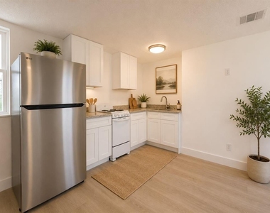 401 E Columbus Drive - Photo Thumbnail 3