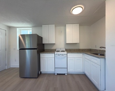 401 E Columbus Drive - Photo Thumbnail 5