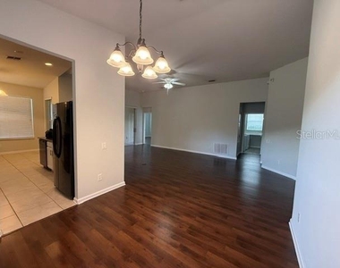 7622 Colbury Avenue - Photo Thumbnail 6