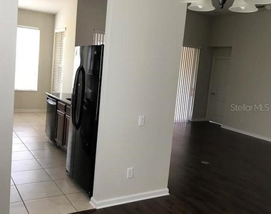 7622 Colbury Avenue - Photo Thumbnail 11