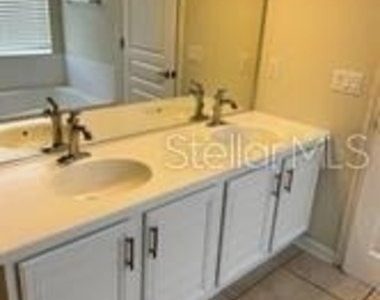 7622 Colbury Avenue - Photo Thumbnail 15