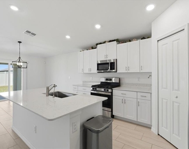 35029 Brackett Bend - Photo Thumbnail 17