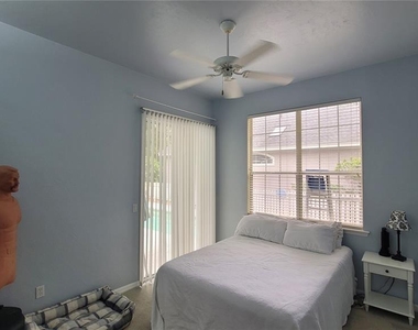 3003 Sw 98th Drive - Photo Thumbnail 11