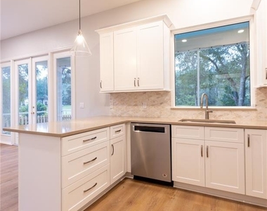 3602 Sw 98th Boulevard - Photo Thumbnail 4