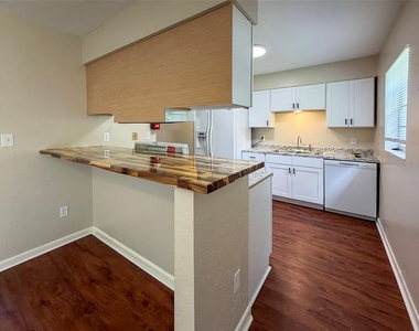 13625 Nw 141st Place - Photo Thumbnail 9
