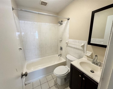 1001 Crawford Street - Photo Thumbnail 10