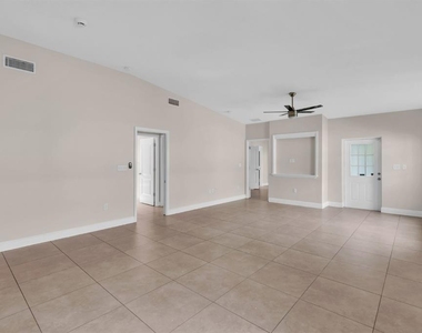 124 Tucker Avenue - Photo Thumbnail 9