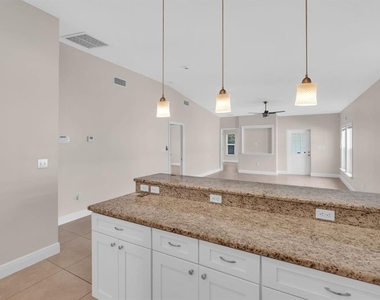 124 Tucker Avenue - Photo Thumbnail 4