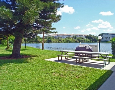 3668 Lake Bayshore Drive - Photo Thumbnail 32