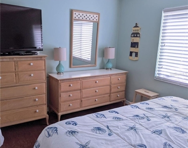 3668 Lake Bayshore Drive - Photo Thumbnail 17