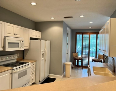 3608 54th Drive W - Photo Thumbnail 8