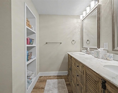 5408 Eagles Point Circle - Photo Thumbnail 27