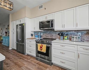 5408 Eagles Point Circle - Photo Thumbnail 17