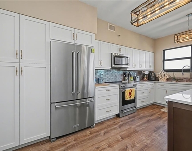 5408 Eagles Point Circle - Photo Thumbnail 20