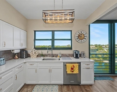 5408 Eagles Point Circle - Photo Thumbnail 16