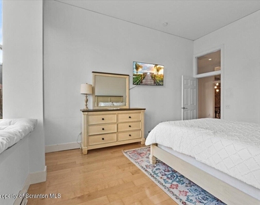 509 Bogart Place - Photo Thumbnail 9