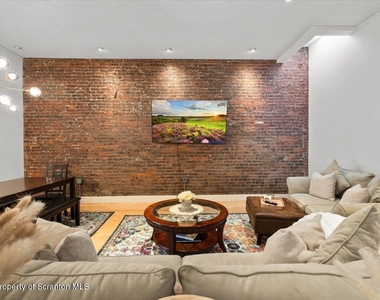 509 Bogart Place - Photo Thumbnail 3