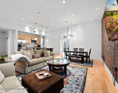 509 Bogart Place - Photo Thumbnail 5