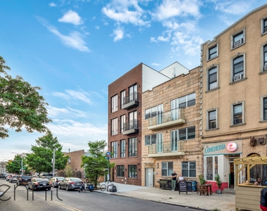 37 Wilson Avenue - Photo Thumbnail 14