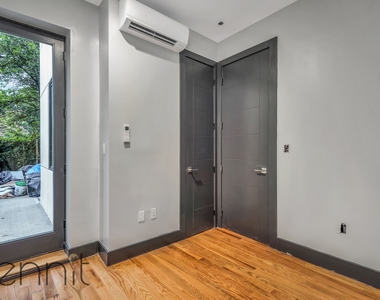 37 Wilson Avenue - Photo Thumbnail 3