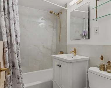 446 East 86th Street - Photo Thumbnail 5