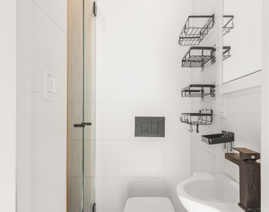 702 Evergreen Avenue - Photo Thumbnail 5