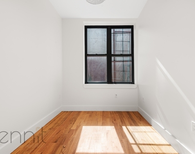 702 Evergreen Avenue - Photo Thumbnail 8