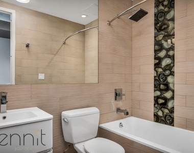 575 Van Buren Street - Photo Thumbnail 14