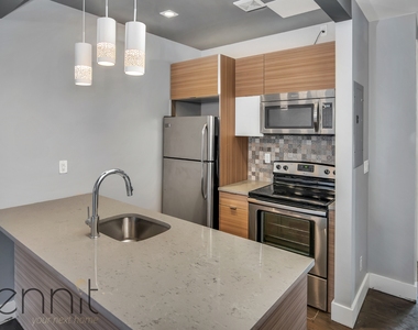 575 Van Buren Street - Photo Thumbnail 3
