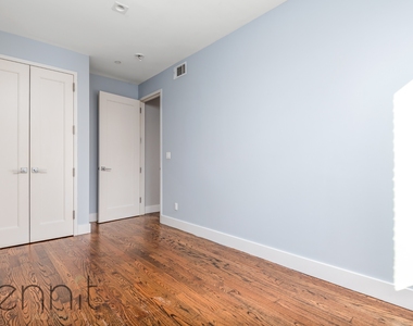 575 Van Buren Street - Photo Thumbnail 13
