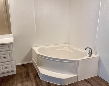 301 Vida Bonita Way - Photo Thumbnail 9