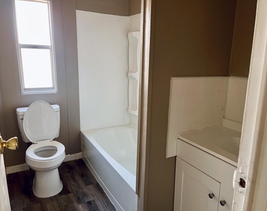 301 Vida Bonita Way - Photo Thumbnail 6