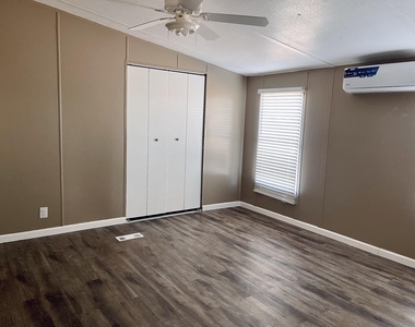 301 Vida Bonita Way - Photo Thumbnail 8