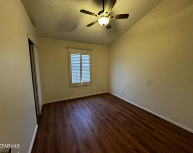 14344 Desert Shadow Drive - Photo Thumbnail 10