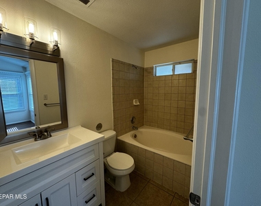 14344 Desert Shadow Drive - Photo Thumbnail 19