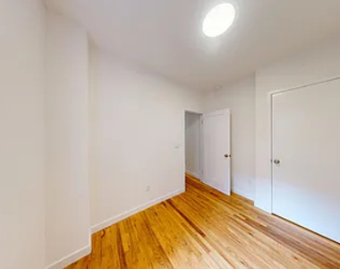 415 East 73rd Street - Photo Thumbnail 6